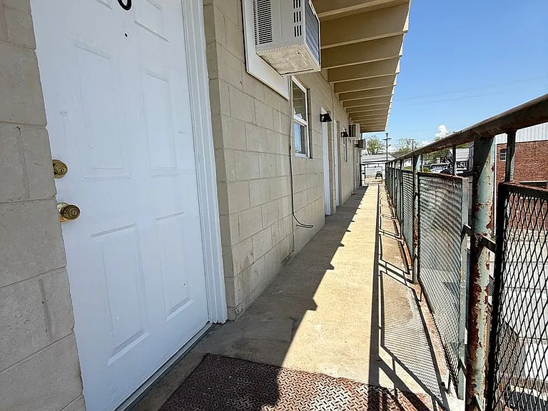 626 Power St #7 — Photo 21
