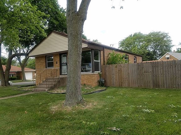 2nd image of 169 W 146th St