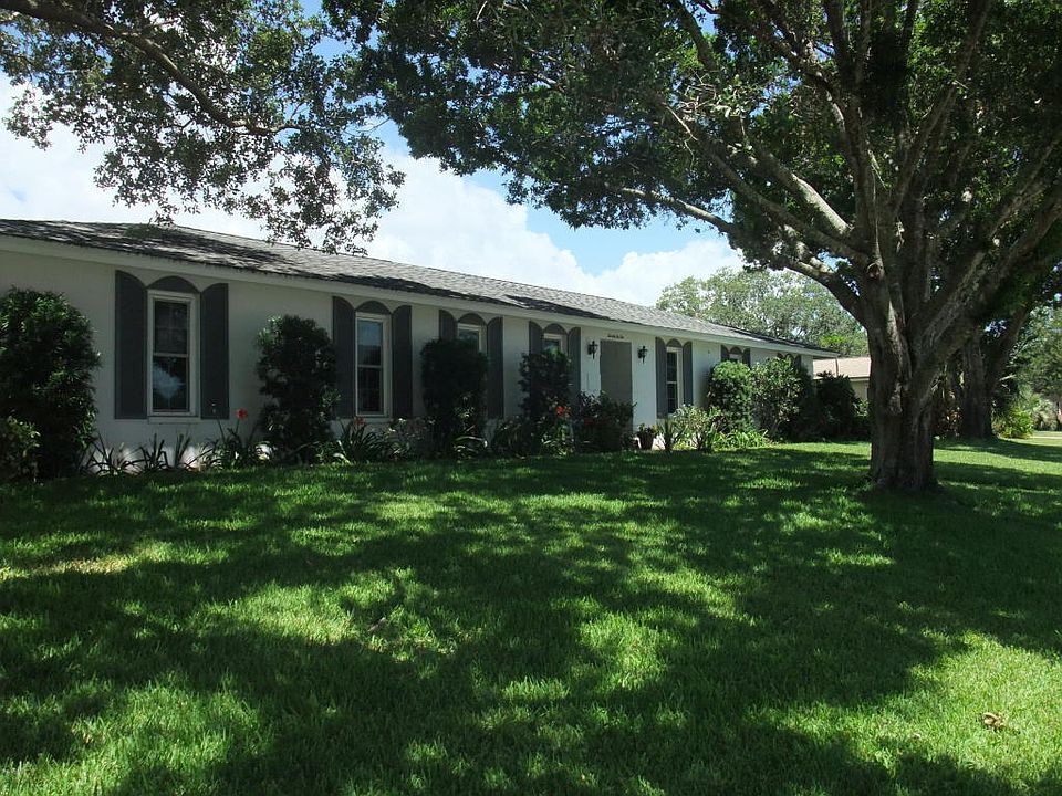 1st image of 2610 Plantation Dr