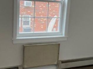 8863 Ransom St, Queens Village, NY 11427