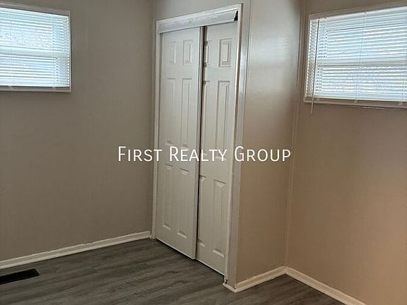 5th image of 4572 Gardendale Ave