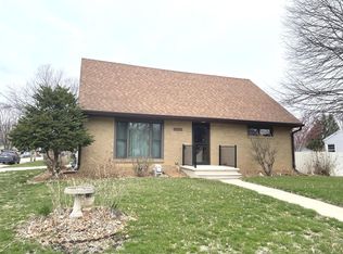 1301 14th Ave, Sterling, IL 61081