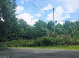 5326 Faylyn Dr #4, Pfafftown, NC 27040