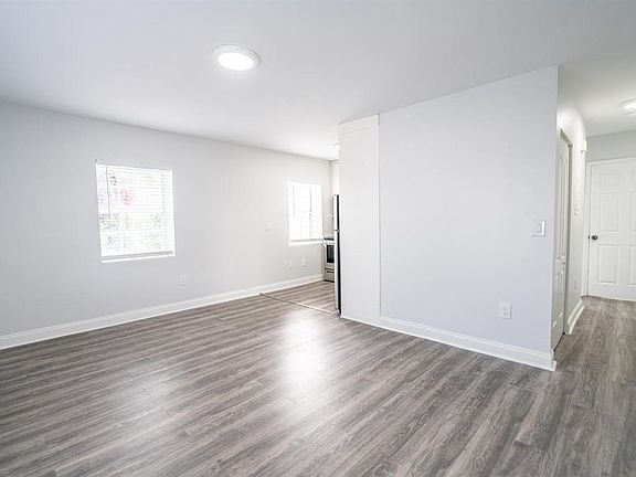 4th image of 8401 Byron Ave Unit 12-8401-12