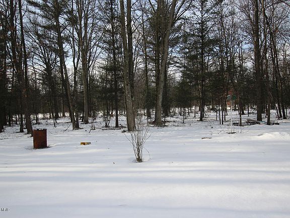 3rd image of 5899 Danc Dr