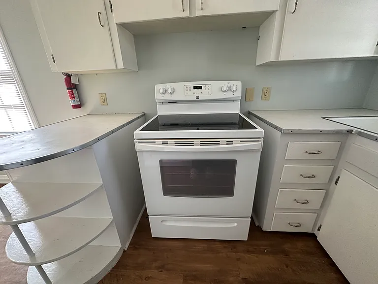 25 Carmel Dr — Photo 17