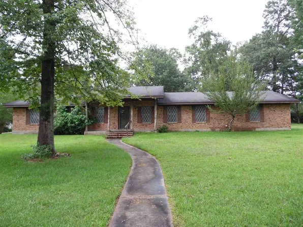 105 Magnolia Trl, Lumberton, TX 77657