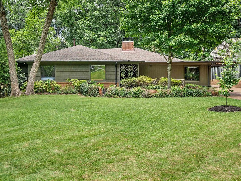 1st image of 1417 E Crestwood Dr