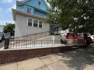 21 Danforth Ave, Jersey City, NJ 07305