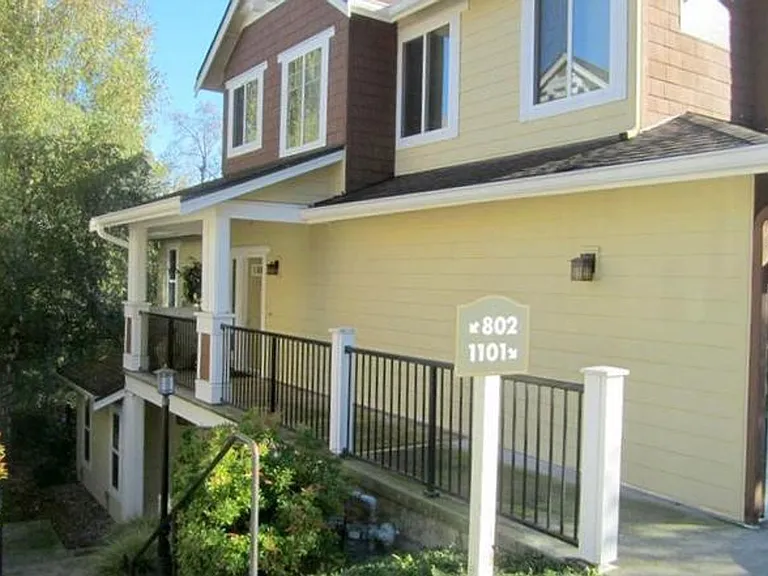 5551 Lakemont Blvd SE #1101 — Photo 4