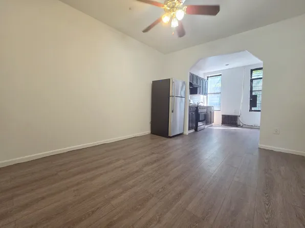 304 Ellery Street image 1 of 15