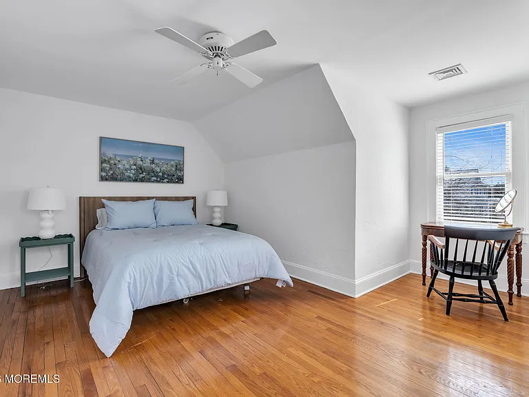 111 Chicago Blvd — Photo 27