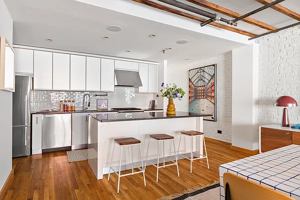 Sold by Compass | media 9