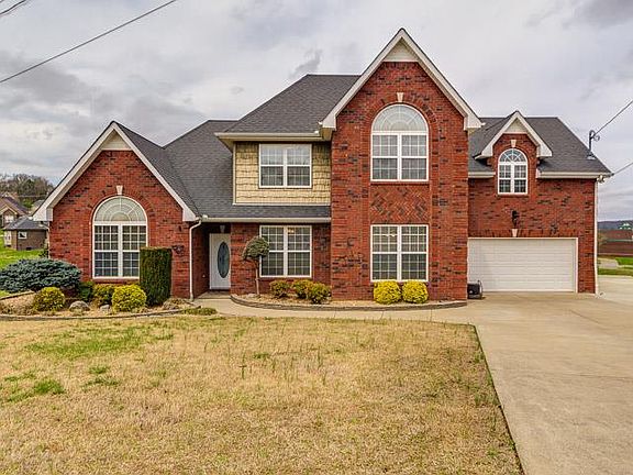 3rd image of 1007 Skinner Dr
