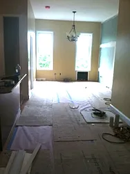 Rented by Robyn Lee, LREB