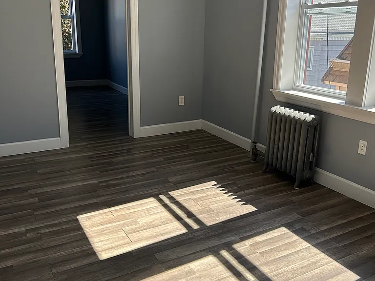 662 Avenue A — Photo 2