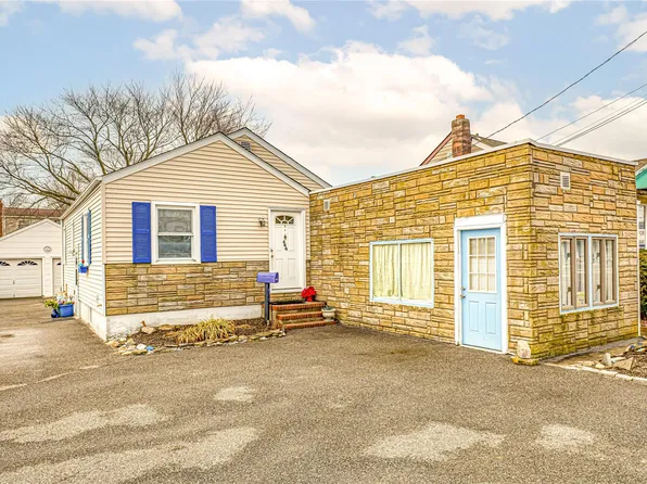 644 Merrick Road, Copiague, NY 11726