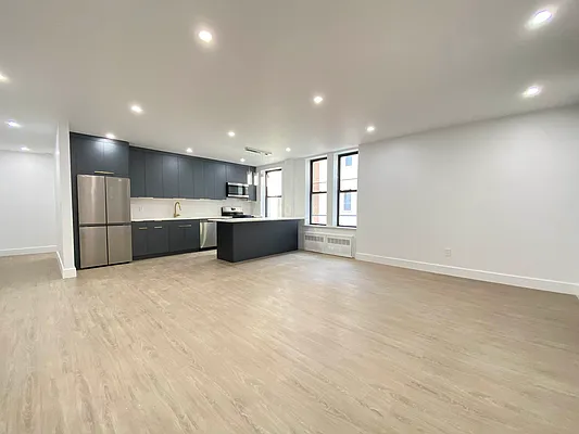 Rented by Compass | media 7