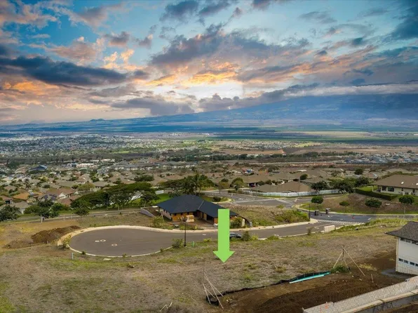 117 Hopoi Pl, Wailuku, HI 96793