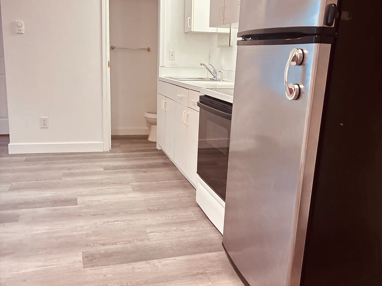 Studio, 350 sqft, $1,150 — Photo 4