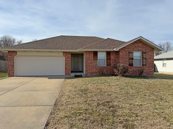 875 S Natalie Avenue, Springfield, MO 65802