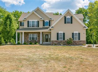 76 Hutchings Rd, Rochester, NY 14624