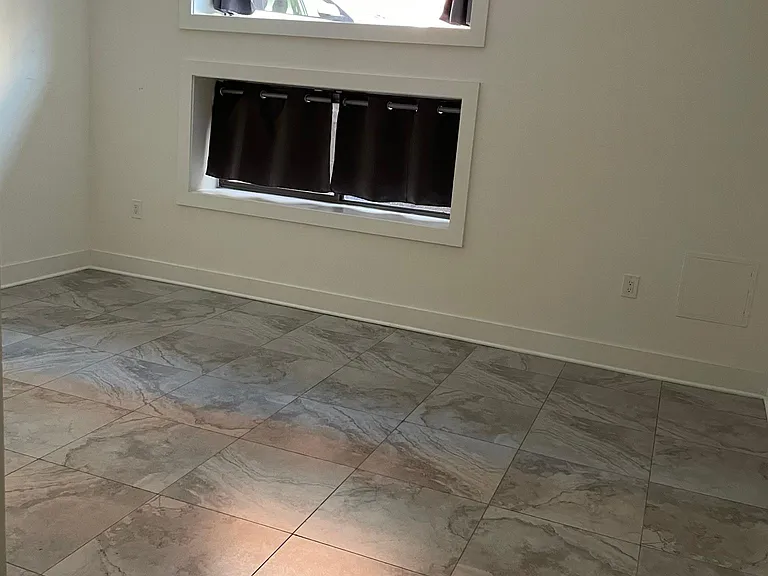 844 N American St — Photo 10