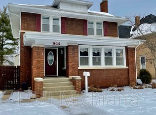 944 Homewood Ave, Mishawaka, IN 46544