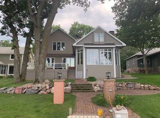 24050 Stevens Cove Dr, Orleans, IA 51360