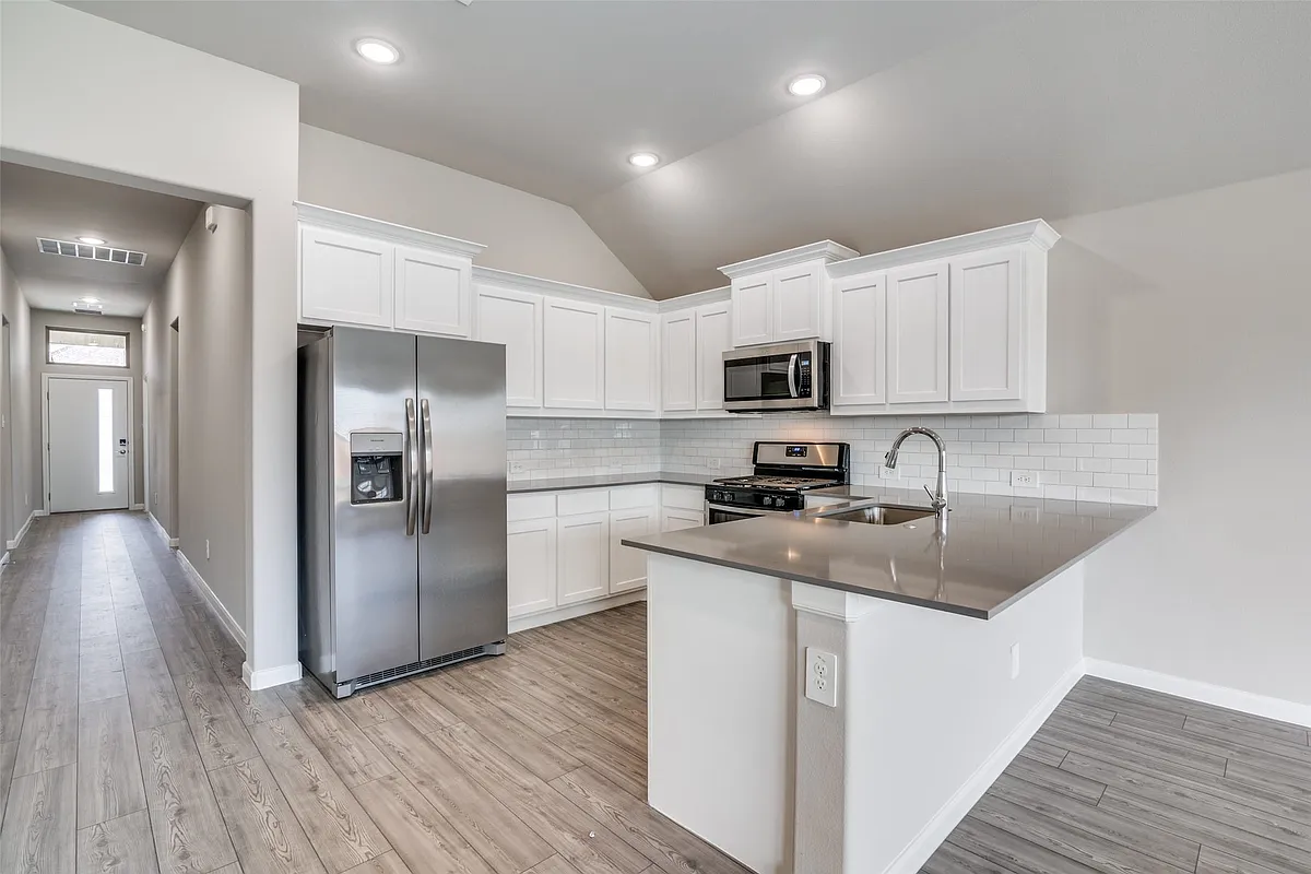 Building Photo - 6127 Tawakoni Ln