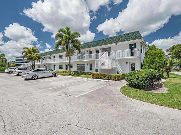 3rd image of 2800 Indian River Blvd APT J7
