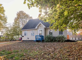 30 Grant St, Springvale, ME 04083