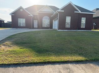 110 Manchester Ln, Byron, GA 31008