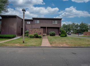 11 Webster Ct UNIT 11, Newington, CT 06111