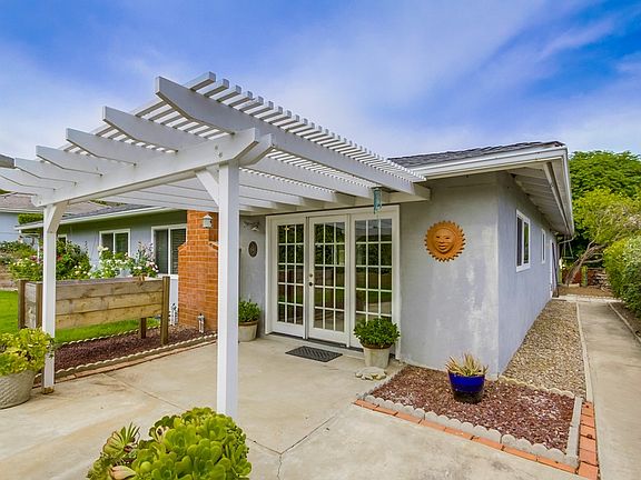 2nd image of 14736 Penasquitos Ct