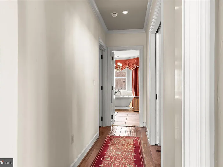 921 Valencia Ct #120 — Photo 40