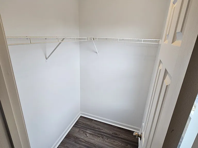 303 Stewarts Landing Cir — Photo 9