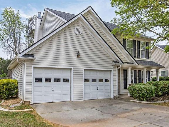 3rd image of 402 Mount Laurel Dr
