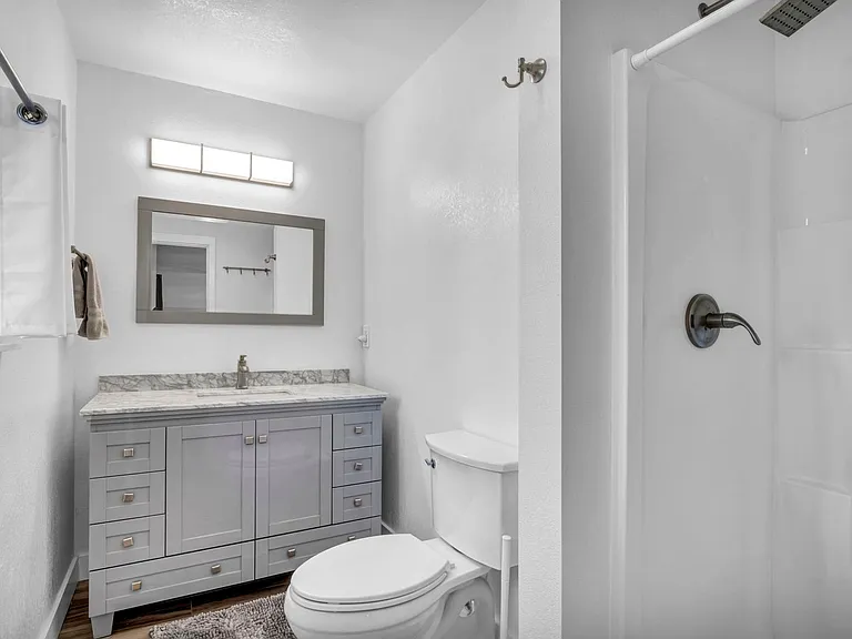 2655 Parkway Dr — Photo 31