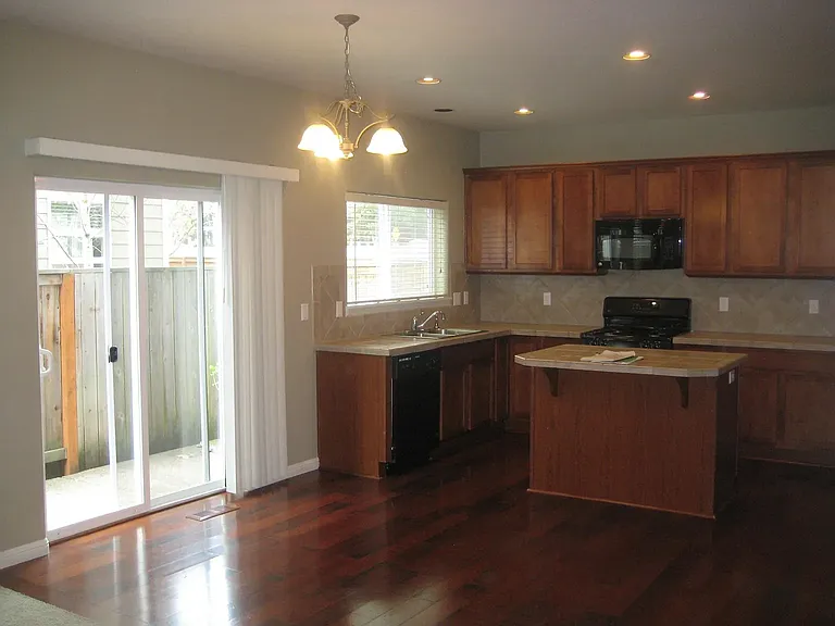 17070 NW Gables Creek Ln — Photo 3
