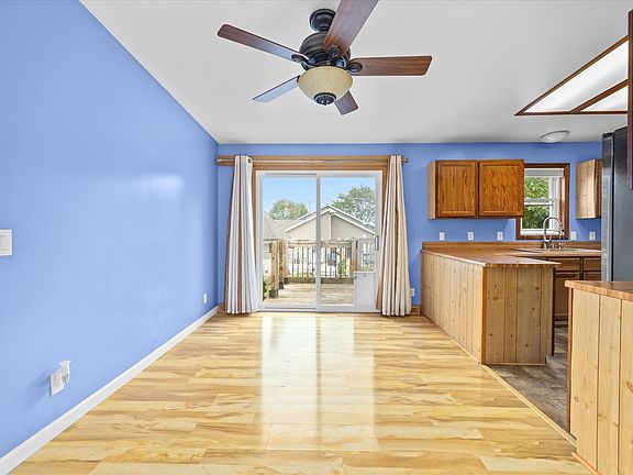 5th image of 31 Evergreen Dr
