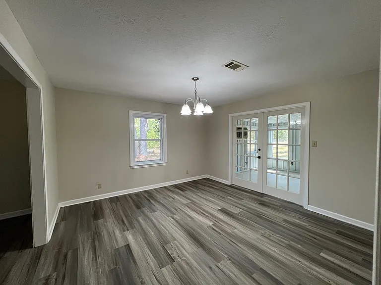 554 Alexandria Hwy — Photo 7