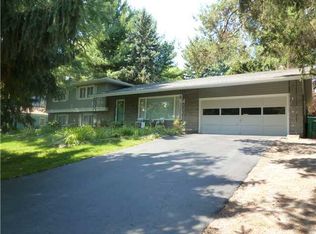 34 Wind Mill Rd, Pittsford, NY 14534