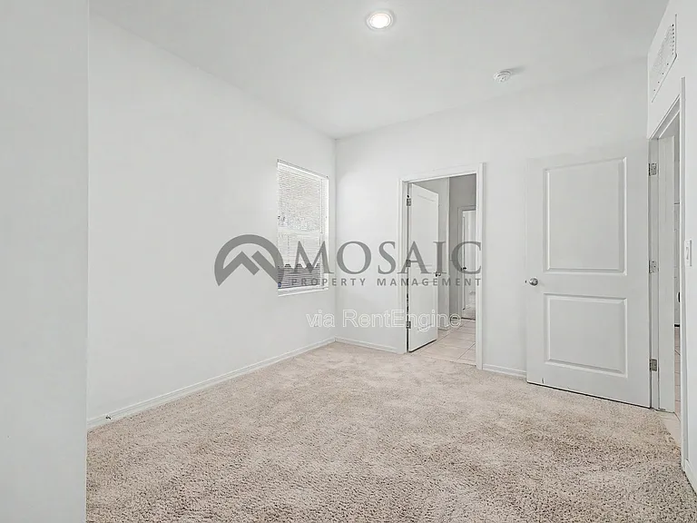 9553 W Agora Ln — Photo 23