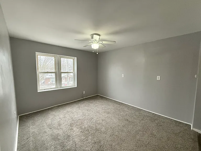 2345 2nd Ave #2G — Photo 3