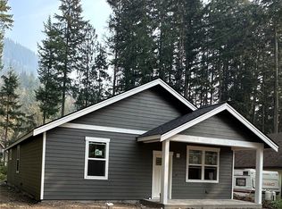 7844 Little Big Horn Rd, Maple Falls, WA 98266