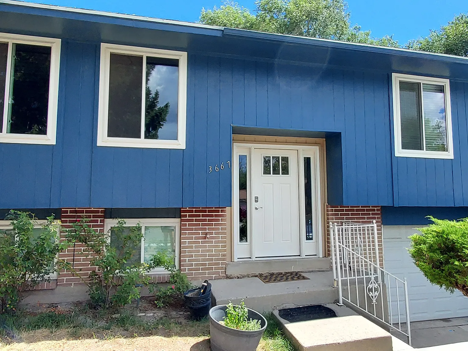 3667 S Oxford Way — Photo 1