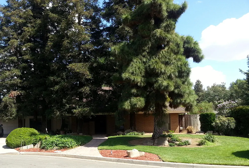1715 S Caesar Ave photo 1
