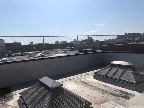 5th image of 318 Maujer St #3