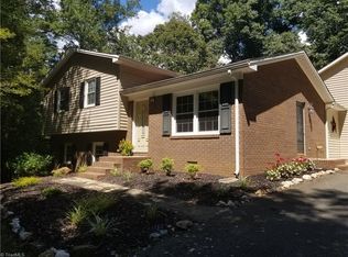 1025 Hawk Ridge Rd, King, NC 27021